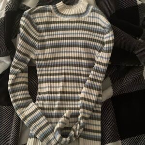 Green blue and white turtleneck